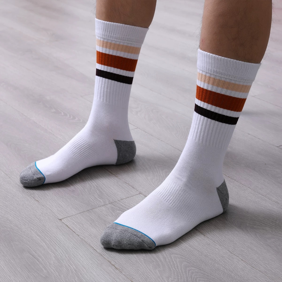 LANCEMAKER High-Top Sports Long Socks with Three-Stripe Design One Size Fits All